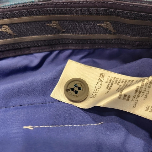 Tommy Bahama mens Tech and Caicos Island Zone shorts - Picture 7 of 8